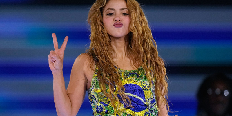 Shakira wird bei der Halbzeitshow im WM-Finale auftreten. (Archivbild) - Foto: Silvia Izquierdo/AP/dpa