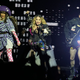 Auch Madonna (M) ist am 19. Juli bei der Halbzeitshow im WM-Finale dabei. (Archivbild) - Foto: Silvia Izquierdo/AP/dpa