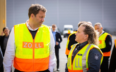 HZA-DU: Ergebnisse, Kontrollen und Entwicklungen im Überblick - Jahresstatistik 2025 des Hauptzollamts Duisburg - Foto: presseportal.de
