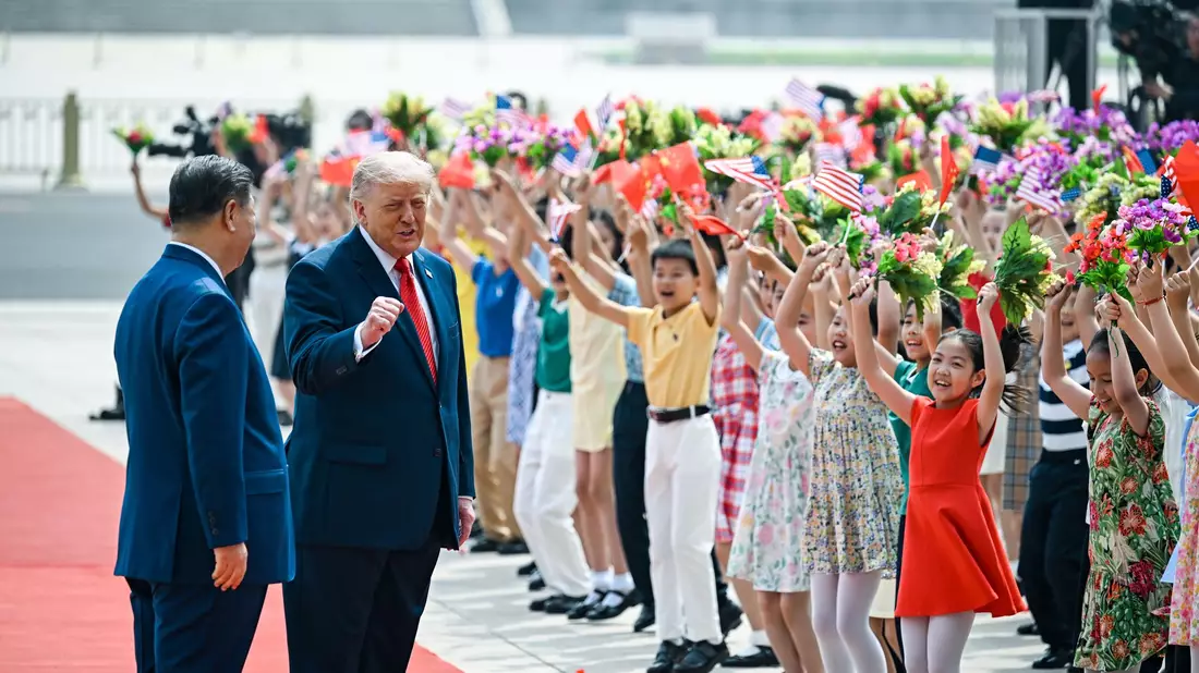 Trump fand die Kinder toll.  - Bild: Kenny Holston/Pool The New York Times/AP/dpa
