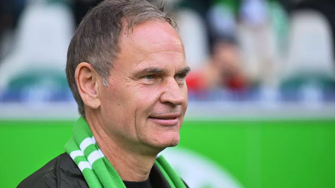 VW-Chef und VfL-Aufsichtsrat: Oliver Blume beim Spiel gegen Bayern München. - Bild: Swen Pförtner/dpa