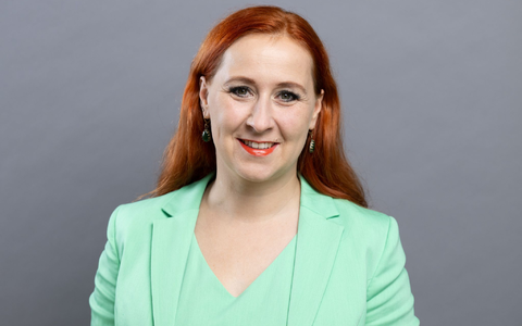 Grünen-Fraktionschefin Franziska Schubert zeigt sich im Anschluss an die Abstimmung «sehr bestürzt». - Foto: Sebastian Kahnert/dpa