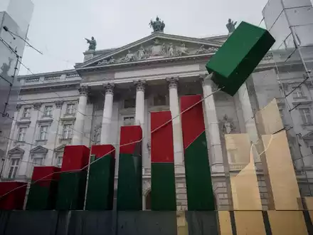 Heftiger Streit um Budget: Grüne werfen Regierung soziale Schieflage vor - Foto: über boerse-global.de