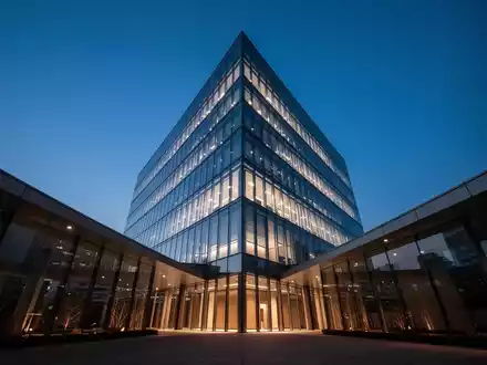 Itochu Aktie: 950 Milliarden Yen für März 2027 geplant - Foto: über boerse-global.de
