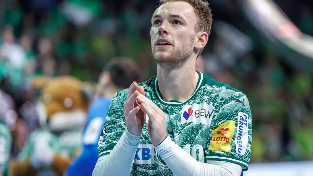 Mathias Gidsel von den Füchsen Berlin gilt als bester Handballer der Welt. (Archivbild) - Bild: Andreas Gora/dpa
