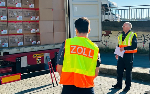 HZA-GI: Zwischen Kontrollen und Ermittlungen: Hauptzollamt Gießen in Zahlen - rund 2,4 Milliarden Steuereinnahmen und 13 Millionen Warensendungen abgefertigt - Foto: presseportal.de