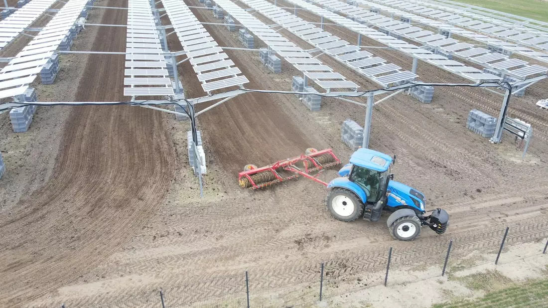 AgriPV: Entwickelt in Deutschland / Agri-Photovoltaik in Europa: Die Lösung für das Land-Energie-Dilemma - Bild: presseportal.de