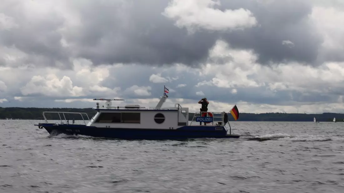 LWSPA M-V: Präventionsarbeit auf dem Wasser - Bilanz der Kontrollen durch die Wasserschutzpolizei Mecklenburg-Vorpommern am Herrentag 2026 - Bild: presseportal.de