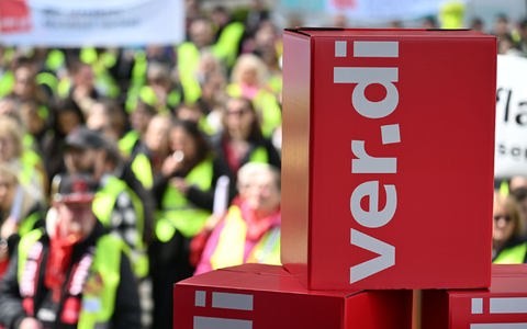 Verdi hatte bundesweit zu Warnstreiks im Handel aufgerufen. - Foto: Federico Gambarini/dpa