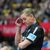 Alfred Gislason hat als Bundestrainer noch nie gegen Dänemark gewonnen. (Archivbild) - Foto: Soeren Stache/dpa