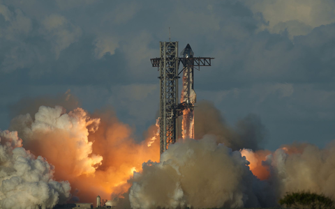 Über einen Börsengang von SpaceX wird schon lange spekuliert. (Archivbild) - Foto: Eric Gay/AP/dpa