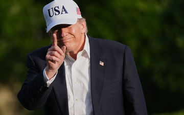 Trump betrachtet die Entscheidung über weitere Waffenverkäufe an Taiwan als nützliches Druckmittel gegenüber China.  - Foto: Jacquelyn Martin/AP/dpa