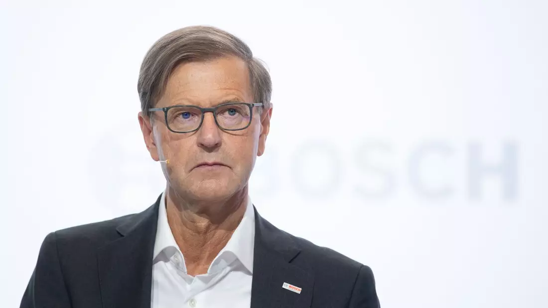 Für Bosch-Aufsichtsratschef Stefan Asenkerschbaumer steht das Überleben des Unternehmens an erster Stelle. (Archivbild) - Bild: Marijan Murat/dpa