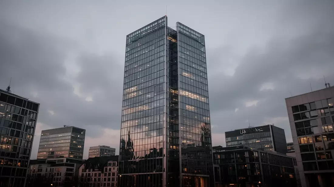 Deutsche Pfandbriefbank Aktie: 4,2 Prozent Rücksetzer auf 3,47 Euro - Bild: über boerse-global.de