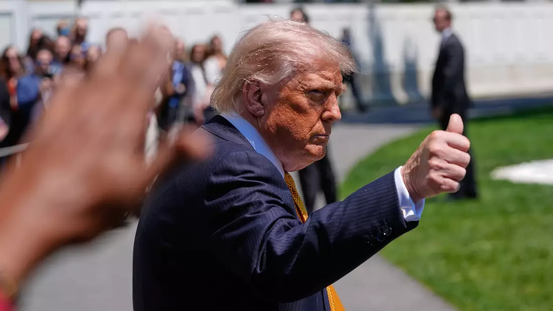 Trump drängte seine Parteikollegen zu Neuzuschnitten. (Archivbild) - Bild: Manuel Balce Ceneta/AP/dpa