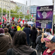 Der Protest richtet sich gegen die Teilnahme Israels am ESC. - Foto: Britta Schultejans/dpa