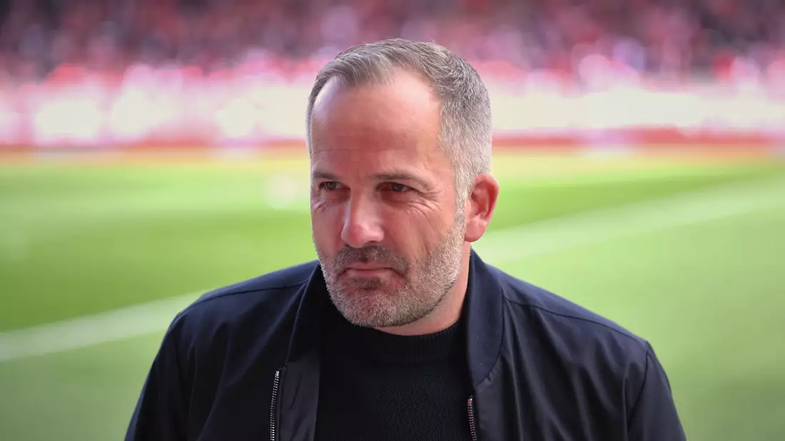 Noch ist unklar, ob Manuel Baum Trainer des FC Augsburg bleibt. - Bild: Soeren Stache/dpa