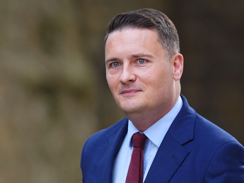 Der von seinem Amt als britischer Gesundheitsminister zurückgetretene Wes Streeting will Premier Keir Starmer herausfordern. (Archivfoto) - Foto: James Manning/PA Wire/dpa