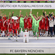 Die Bayern feiern mit der Meisterschale, die Leon Goretzka in Händen hält. - Foto: Sven Hoppe/dpa