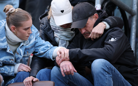 Trost von der Familie: St. Paulis Trainer Alexander Blessin. - Foto: Christian Charisius/dpa