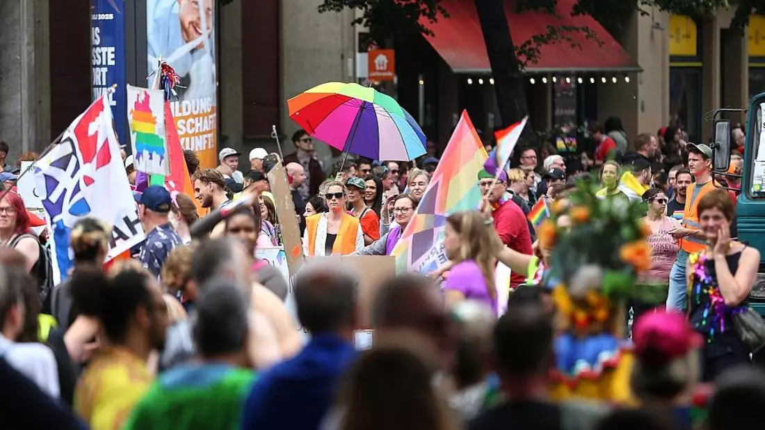 Parade zum Christopher-Street-Day (Archiv) - Bild: via dts Nachrichtenagentur