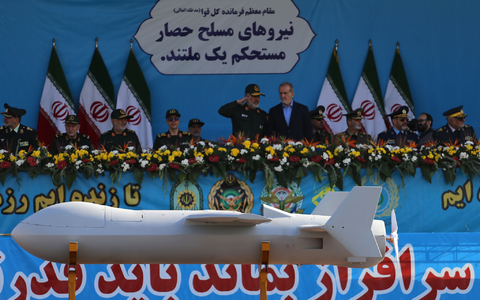 Der Iran produziert massenweise Drohnen: Die vergleichsweise günstigen Fluggeräte sind eine große Herausforderung für die gegnerische Flugabwehr. (Archivbild) - Foto: Rouzbeh Fouladi/ZUMA Press Wire/dpa