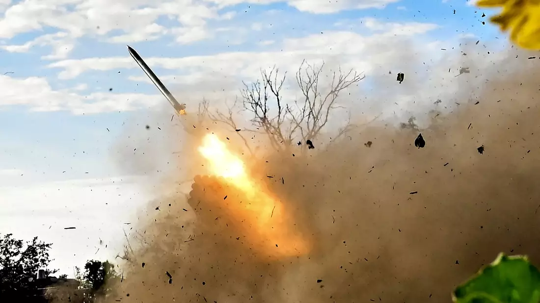 An der Front gibt es im Ukraine-Krieg kaum noch Bewegung. (Archivbild) - Bild: ---/Ukrinform/dpa