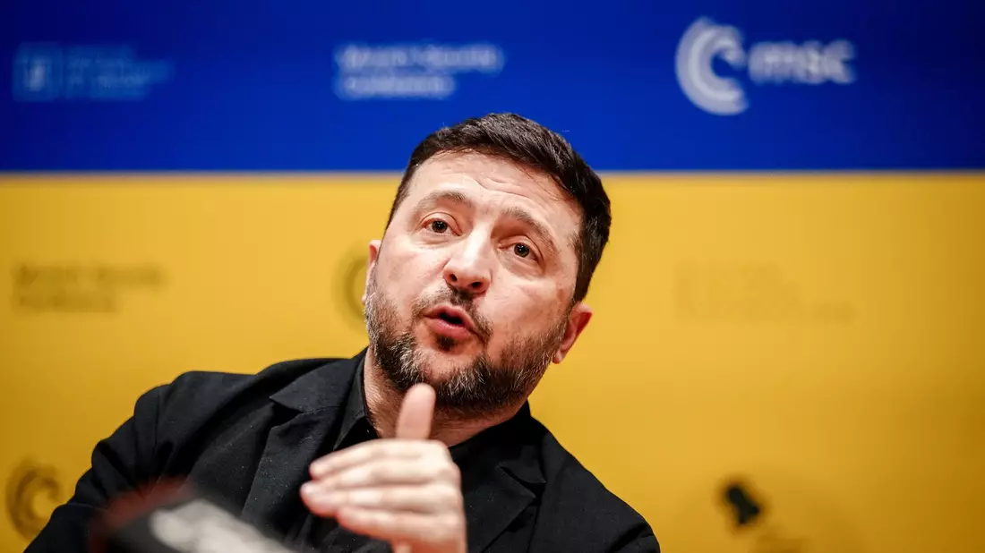 Der ukrainische Präsident Wolodymyr Selenskyj dankte seinem Militär für die «Treffsicherheit». (Archivbild) - Bild: Kay Nietfeld/dpa