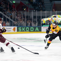 Frederik Tiffels und die deutsche Eishockey-Nationalmannschaft enttäuschten gegen Lettland. - Foto: Claudio Thoma/KEYSTONE/dpa