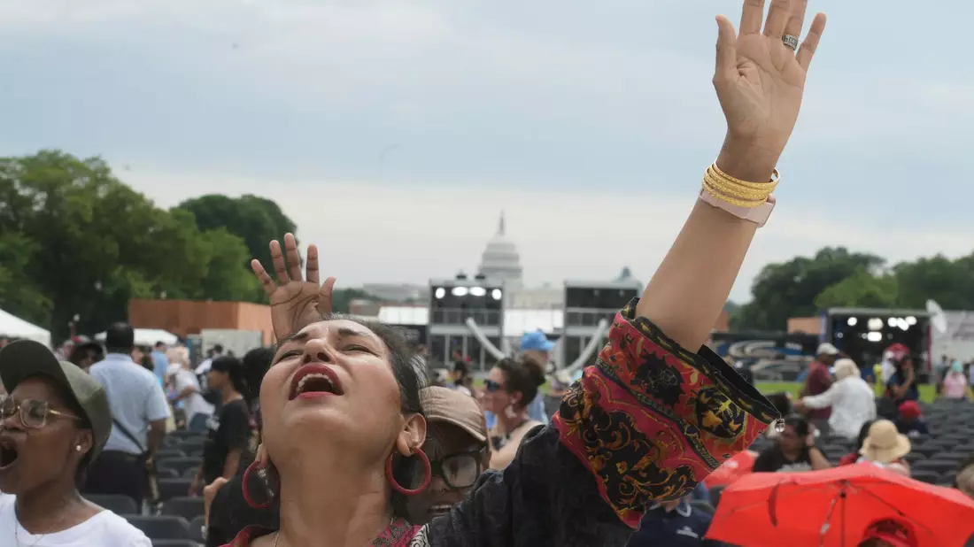 Die Gebetsveranstaltung findet auf der National Mall mitten im Herzen Washingons statt.  - Bild: Rod Lamkey/FR172078 AP/AP/dpa
