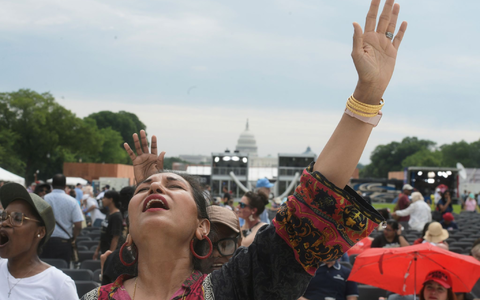 Die Gebetsveranstaltung findet auf der National Mall mitten im Herzen Washingons statt.  - Foto: Rod Lamkey/FR172078 AP/AP/dpa