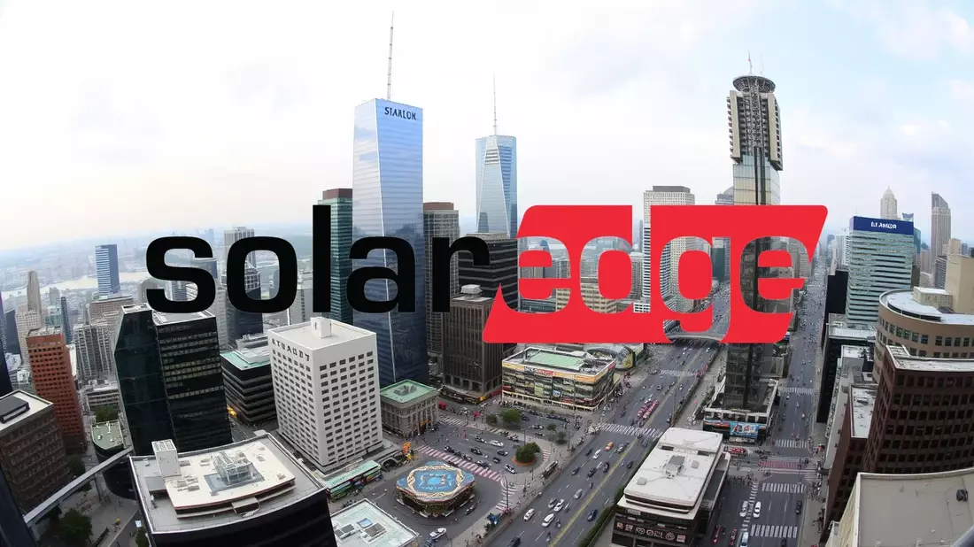SolarEdge Rides 50% Weekly Surge But Analyst Skepticism Clouds the Horizon Illustration mit AI erstellt übermittelt durch boerse-global.de