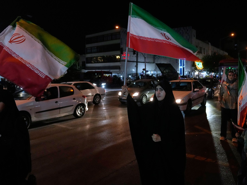 Die Führung im Iran kontert Trumps verbale Drohungen.  - Foto: Vahid Salemi/AP/dpa