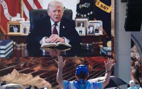 Trump droht dem Iran erneut mit Zerstörung.  - Foto: Julia Demaree Nikhinson/AP/dpa