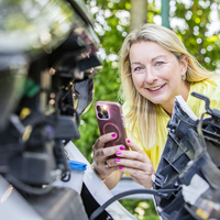 DEVK-Umfrage: Hohe Spritpreise machen den Wechsel zum E-Auto attraktiv - Foto: presseportal.de