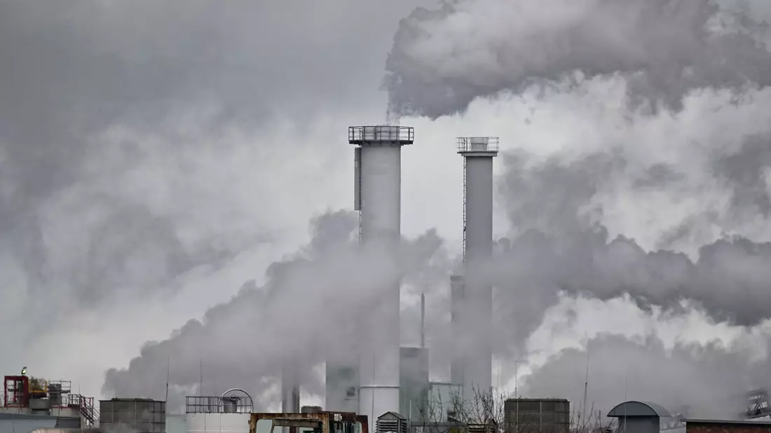 Beim Klimaschutz hat sich die Bundesregierung nicht genug vorgenommen, meinen wichtige Experten. (Archivbild) - Bild: Patrick Pleul/dpa