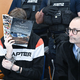 Der 18-Jähriger muss nun für einige Jahre in Haft. Das Urteil ist aber noch nicht rechtskräftig. (Archivbild) - Foto: Bernd Weißbrod/dpa
