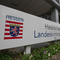 Laut Frankfurter Staatsanwaltschaft und LKA führte eine Fahndungskampagne zum Ermittlungserfolg. (Symbolbild)  - Foto: Boris Roessler/dpa