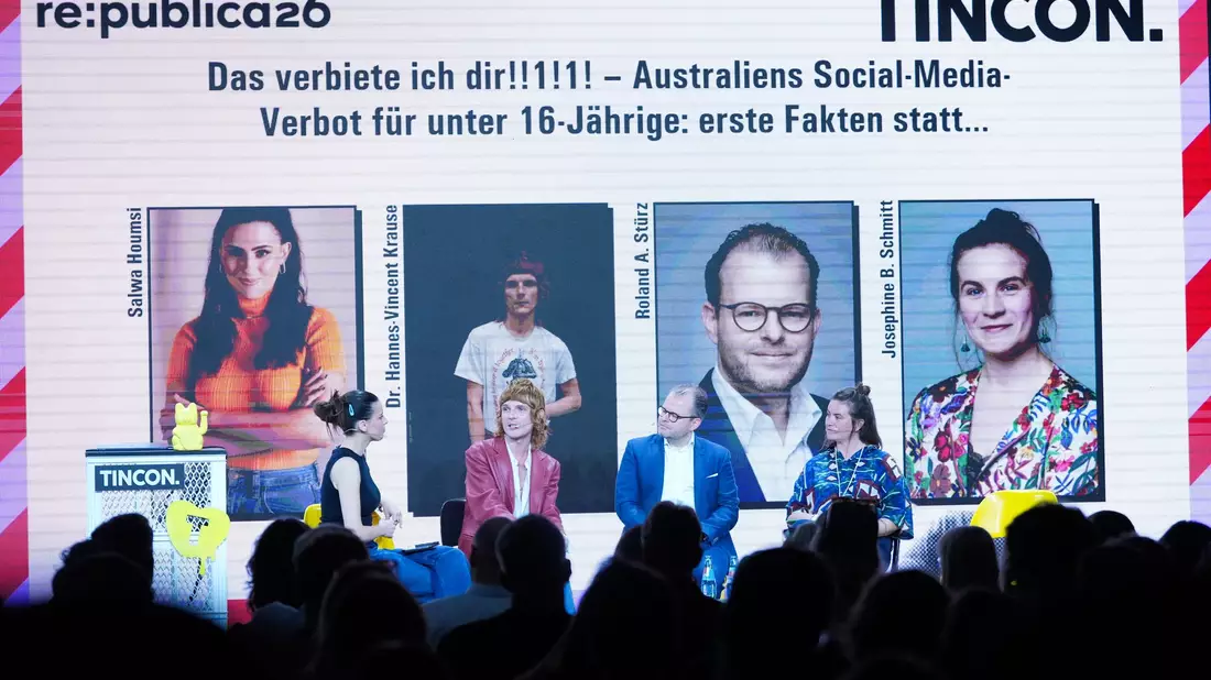 Forschende warnten in der Debatte um ein Social-Media-Verbot für Kinder und Jugendliche vehement vor vorschnellen Maßnahmen. - Bild: Soeren Stache/dpa