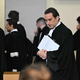 Der Verteidiger des mutmaßlichen Clan-Chefs wirft der Polizei vor, seinen Mandanten mit unlauteren Methoden abgehört zu haben. - Foto: Gabriel Bouys/AFP/dpa
