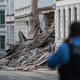 Die Unfallstelle musste zunächst abgesichert werden.  - Foto: Paul Glaser/dpa