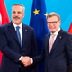 Deutschland und die Türkei setzen weiterhin auf eine diplomatische Lösung im Iran-Krieg.  - Foto: Christophe Gateau/dpa