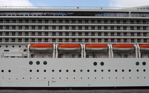 Kreuzfahrtschiff mit Rettungsbooten (Archiv) - Foto: via dts Nachrichtenagentur