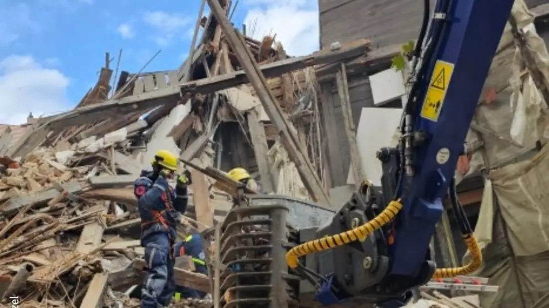 THW SN-TH: THW-Einsatz nach Hauseinsturz in Görlitz - Bild: presseportal.de