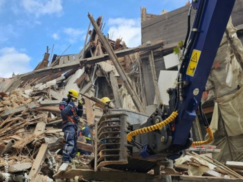 THW SN-TH: THW-Einsatz nach Hauseinsturz in Görlitz - Foto: presseportal.de