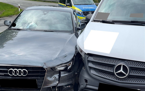 POL-MI: Zwei Verletzte nach Zusammenstoß in Wietersheim - Foto: presseportal.de