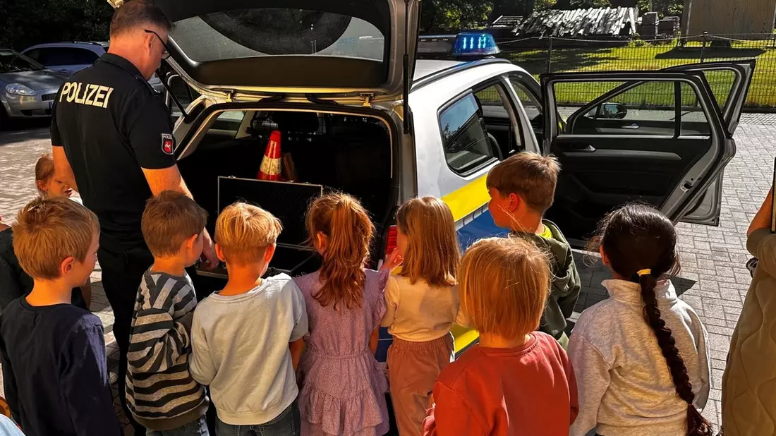 POL-EL: Werlte - Polizei besucht Kindergarten Schatzkiste - Bild: presseportal.de