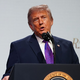 Trump will einen angeblich geplanten Angriff auf den Iran gestoppt haben. - Foto: Julia Demaree Nikhinson/AP/dpa