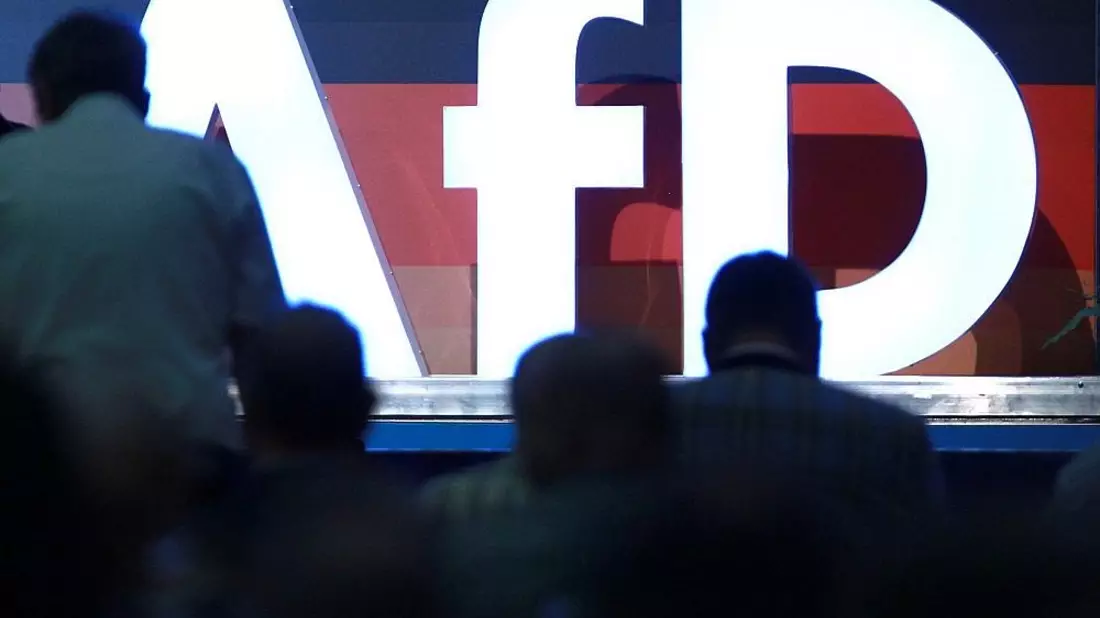 Logo auf AfD-Parteitag (Archiv) - Bild: via dts Nachrichtenagentur
