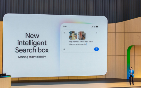 Das Eingabefeld der Google-Suchmaschine kann jetzt auch Fotos verarbeiten. - Foto: Andrej Sokolow/dpa